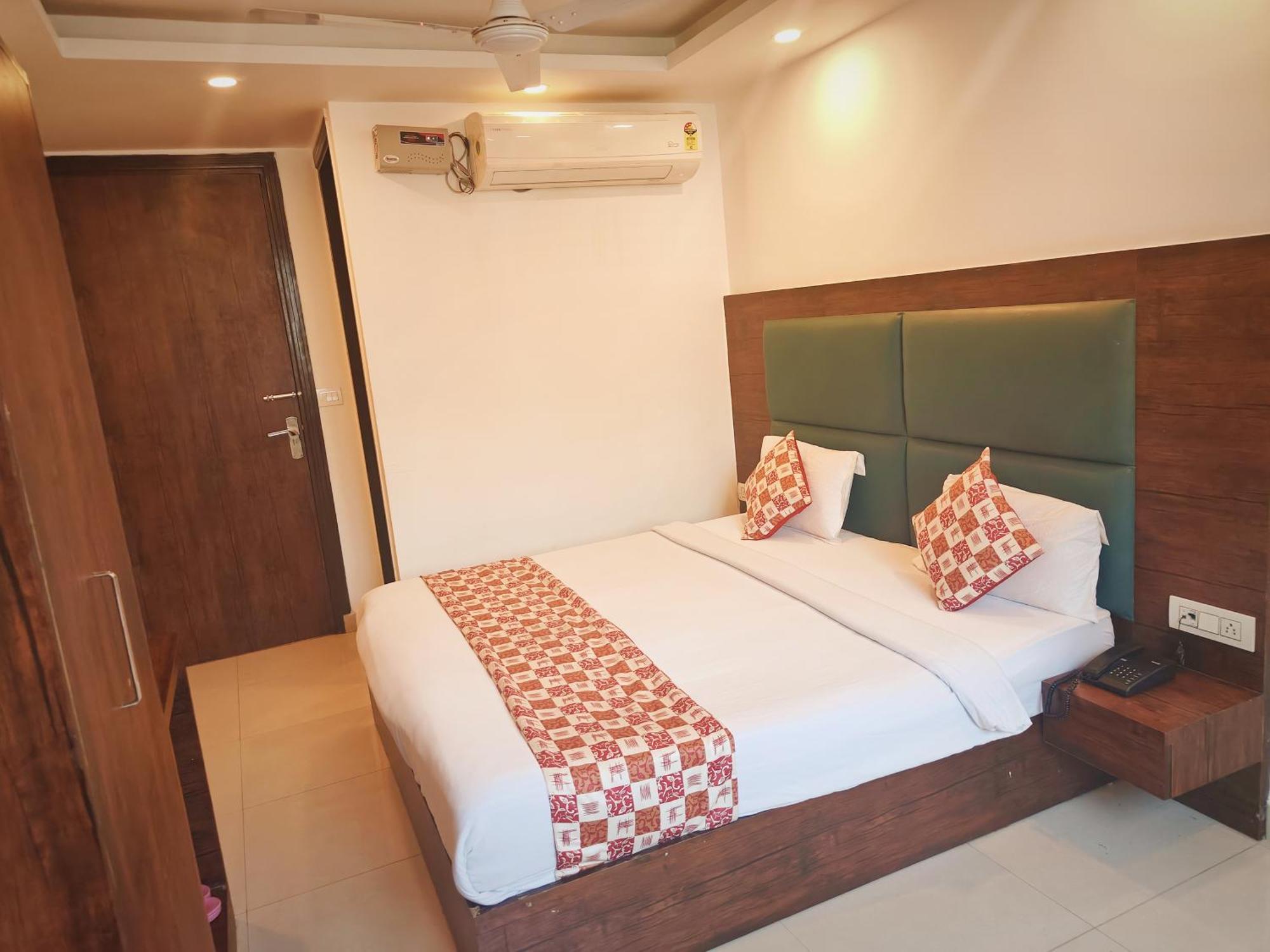 Hotel De Tark A Family Hotel Near Igi Airport Delhi New Delhi Extérieur photo