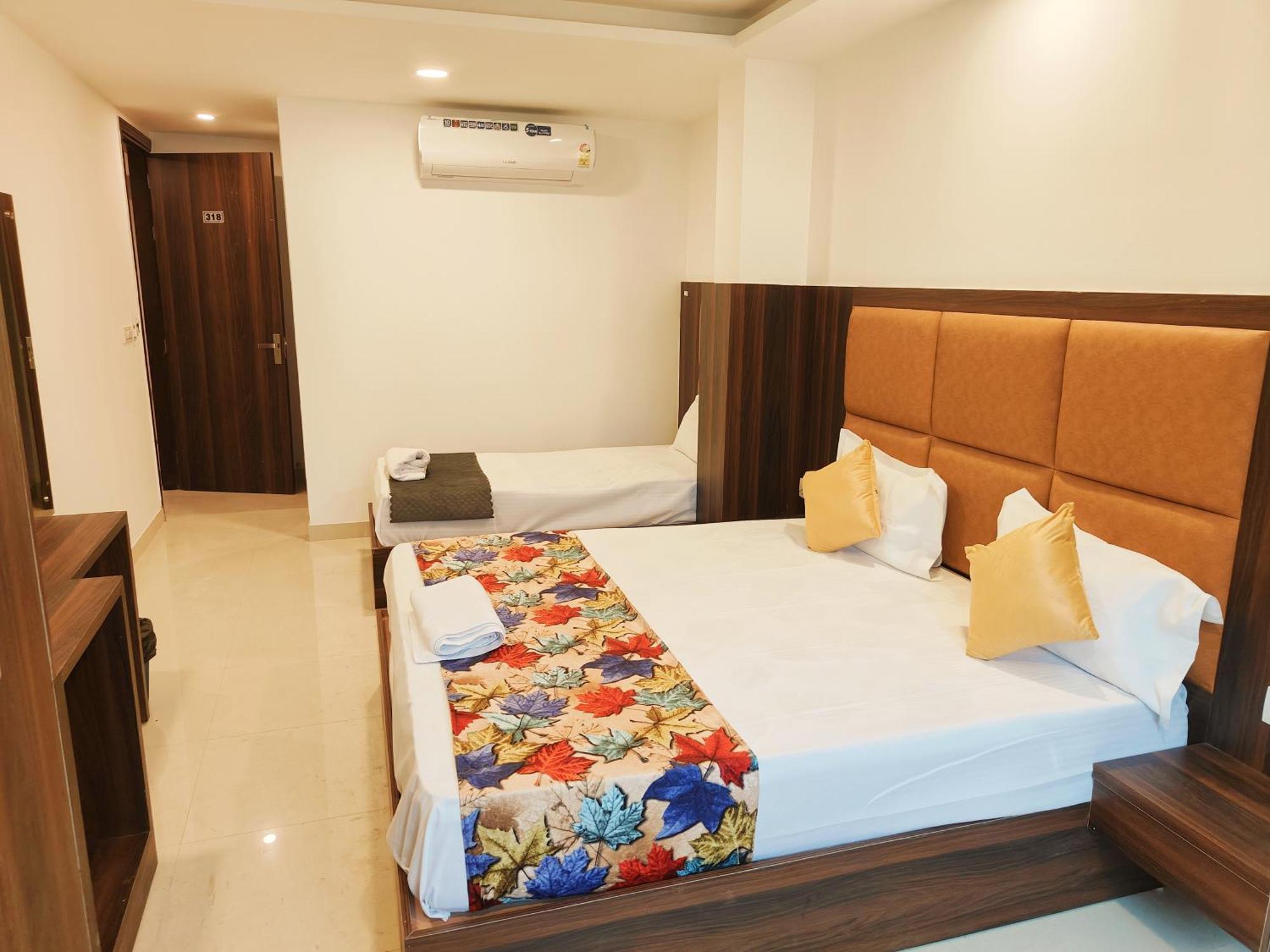 Hotel De Tark A Family Hotel Near Igi Airport Delhi New Delhi Extérieur photo