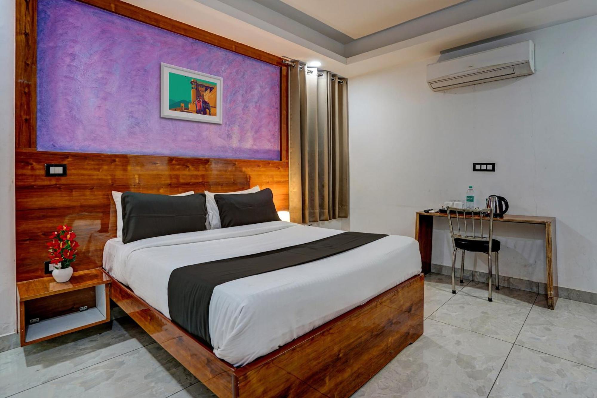 Hotel De Tark A Family Hotel Near Igi Airport Delhi New Delhi Extérieur photo